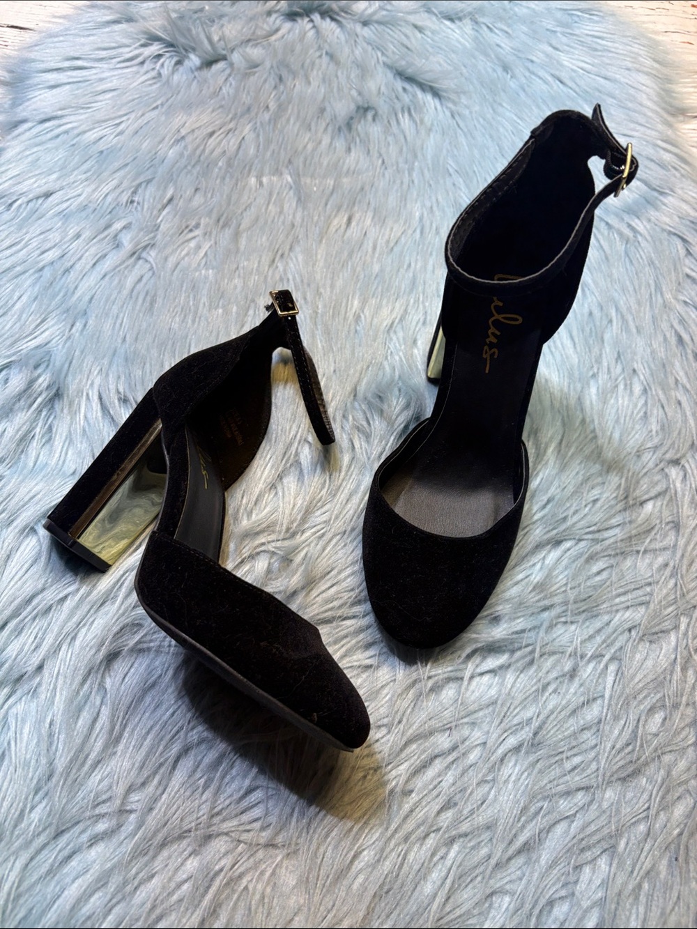 Lulu's Black Suede Ankle-Strap Block Heels sz 6.5